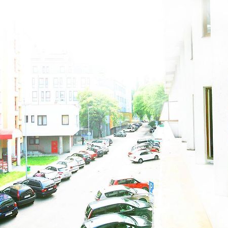 Hostel Bratislava By Freddie מראה חיצוני תמונה